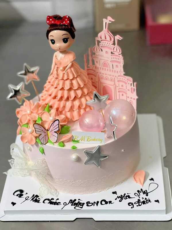 BÁNH KEM CÔNG CHÚA CAM