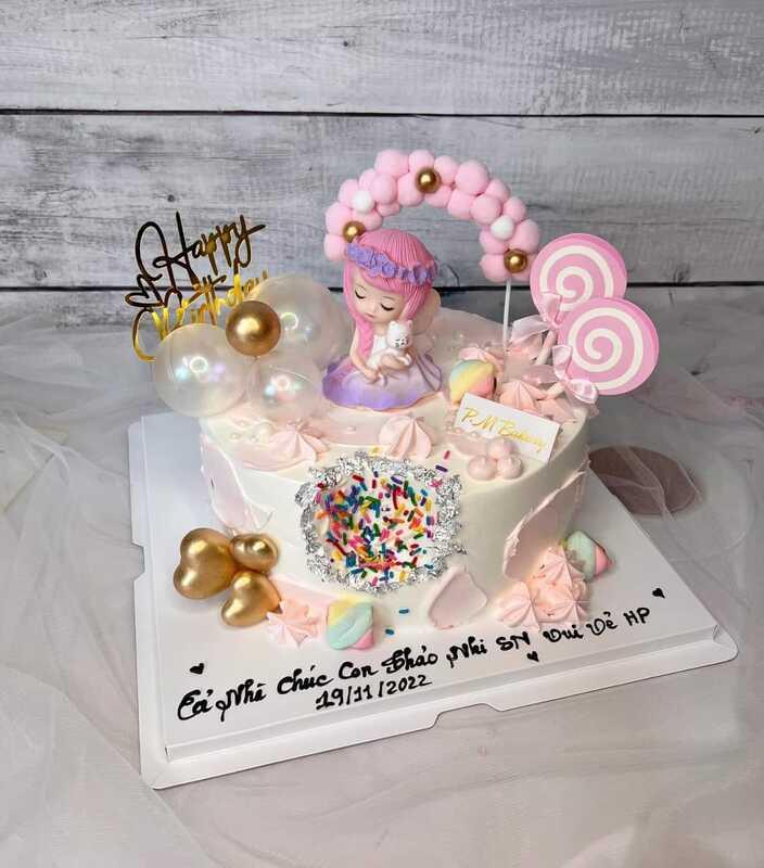 BÁNH KEM CÔNG CHÚA NHỎ