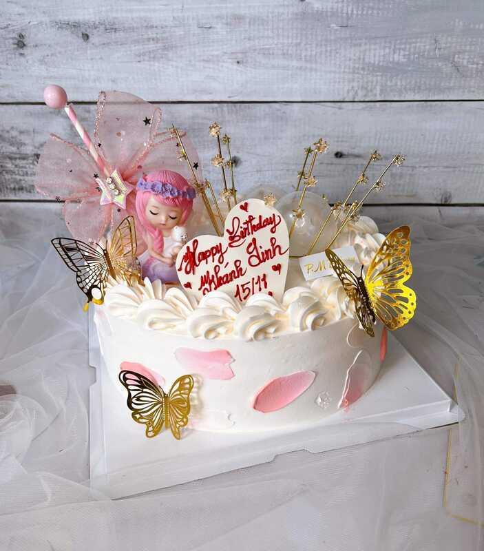 BÁNH KEM CÔNG CHÚA NHỎ