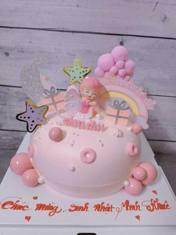 BÁNH KEM CÔNG CHÚA NHỎ