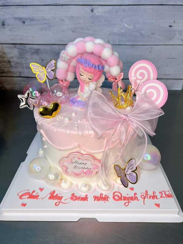 BÁNH KEM CÔNG CHÚA NHỎ